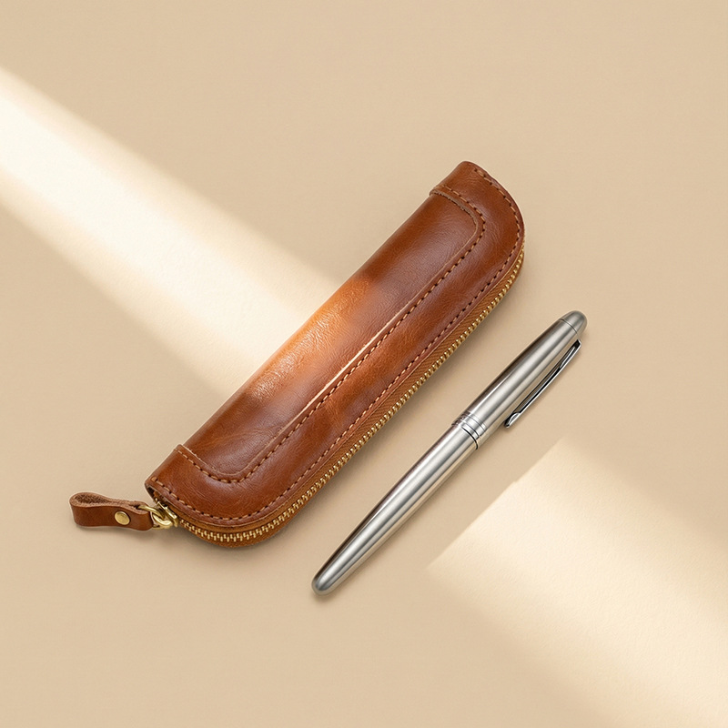 Tan Stationery & Office Supply - Étui à stylos vintage en cuir